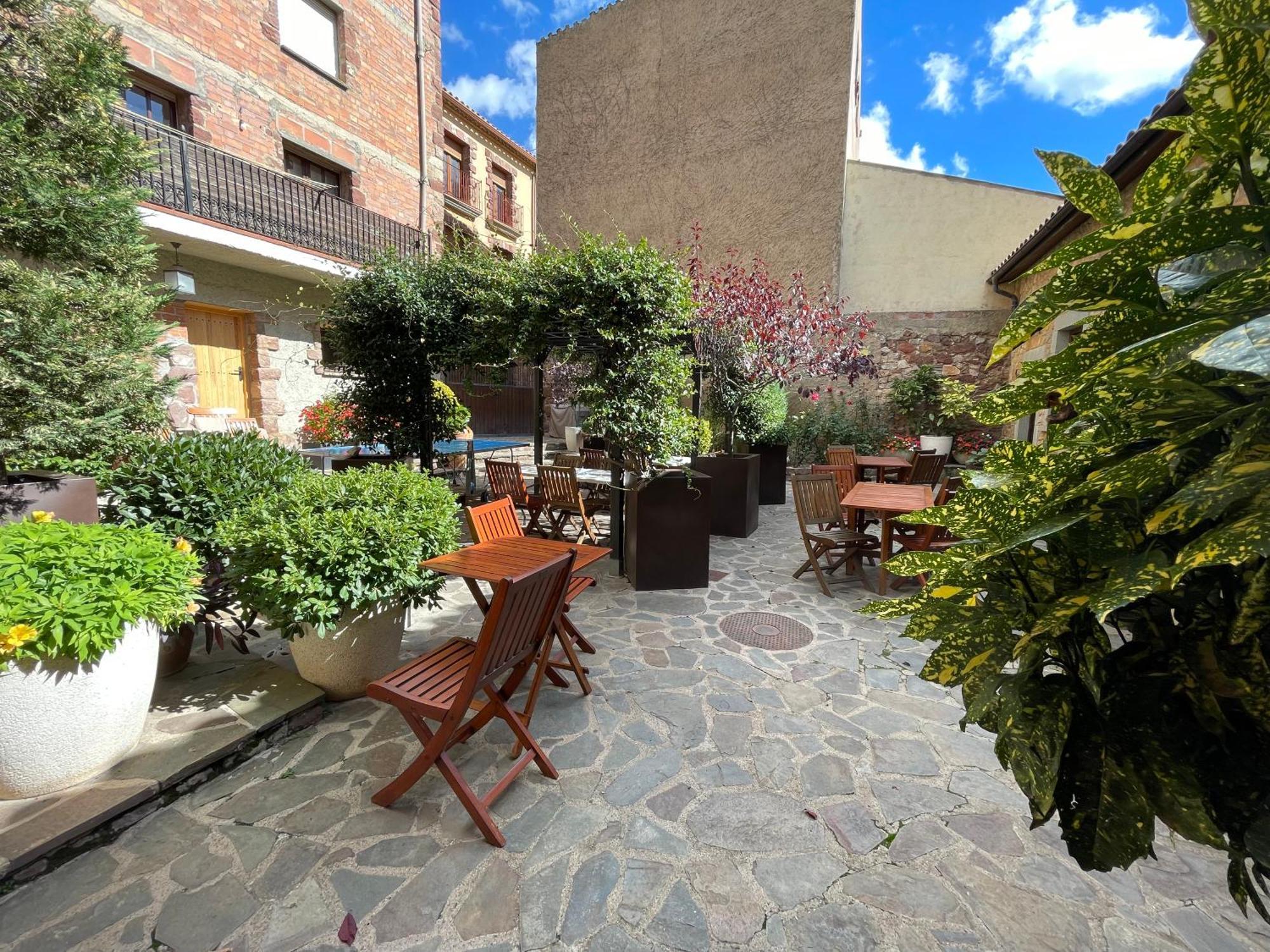 Can Llorenc Prades Exterior photo